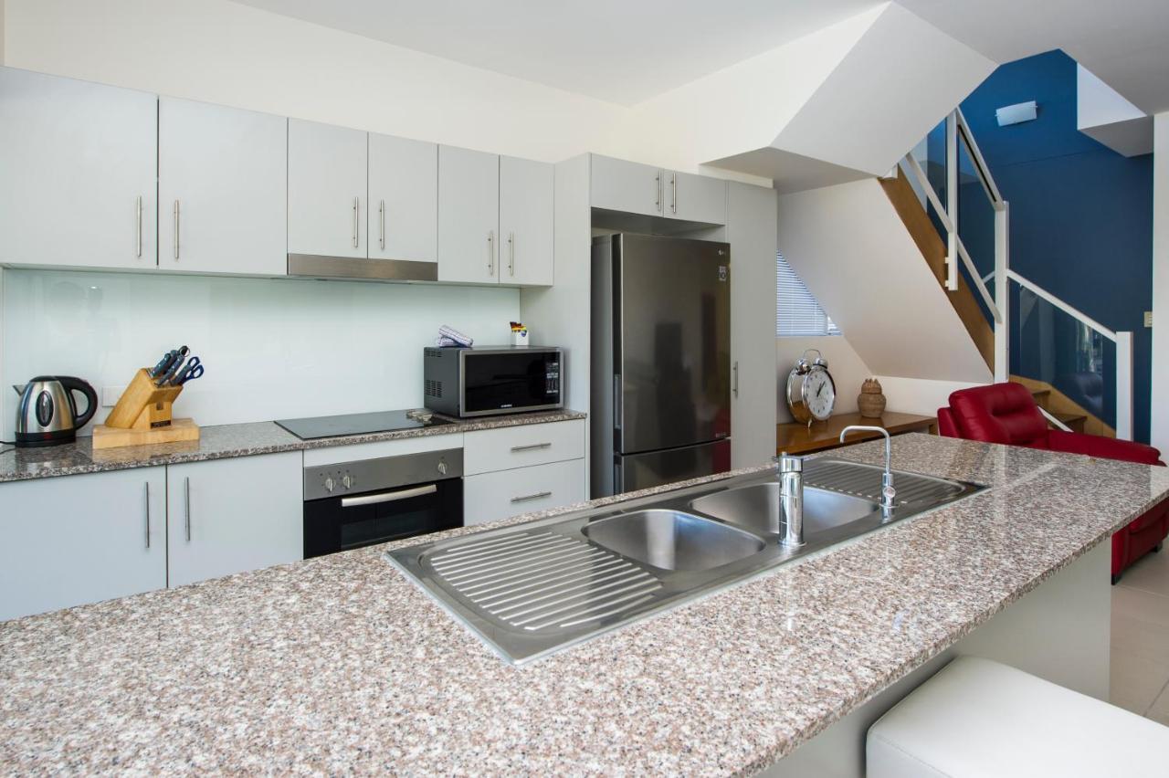 Beachside Magnetic Harbour Apartments Nelly Bay Экстерьер фото