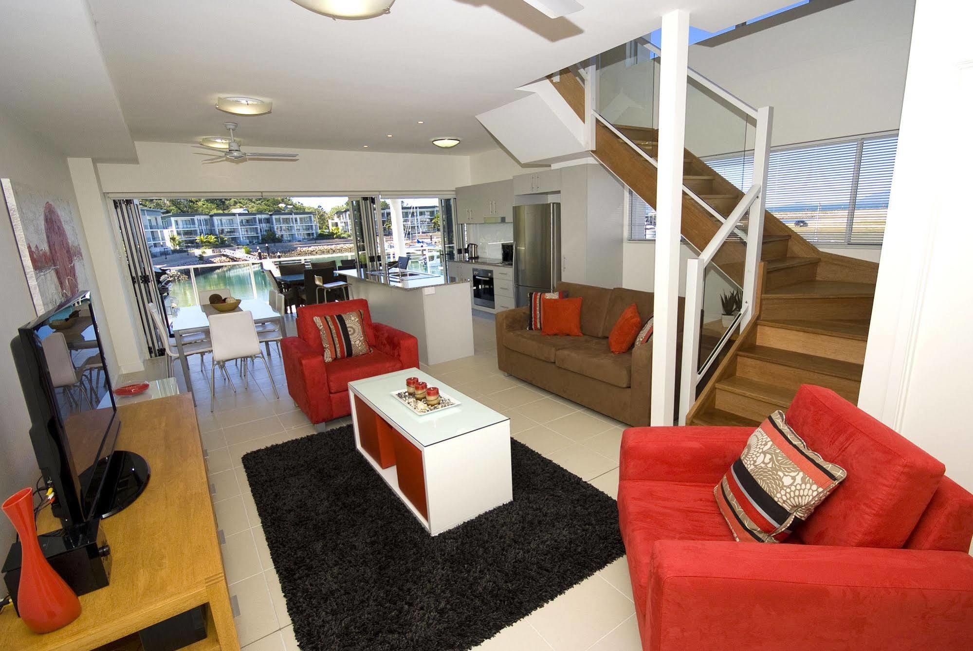 Beachside Magnetic Harbour Apartments Nelly Bay Экстерьер фото